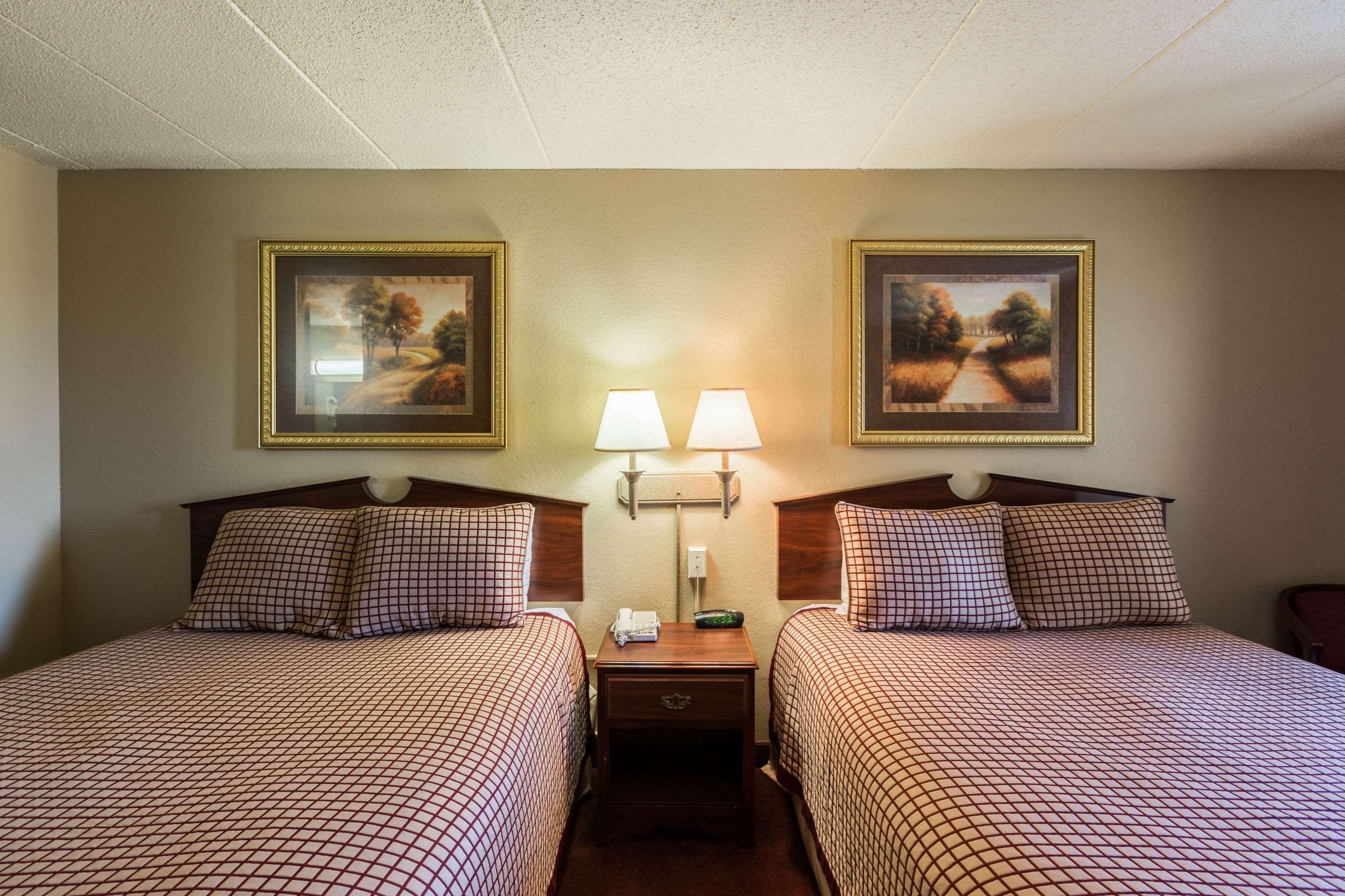 Rodeway Inn Norfolk Exterior photo
